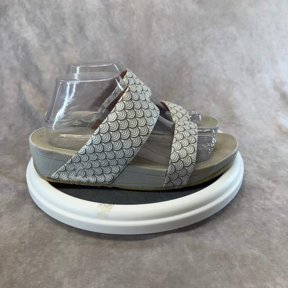 FitFlop Lulu Slide Sandals Womens 9 Grey White Wave Pattern Microwobbleboard